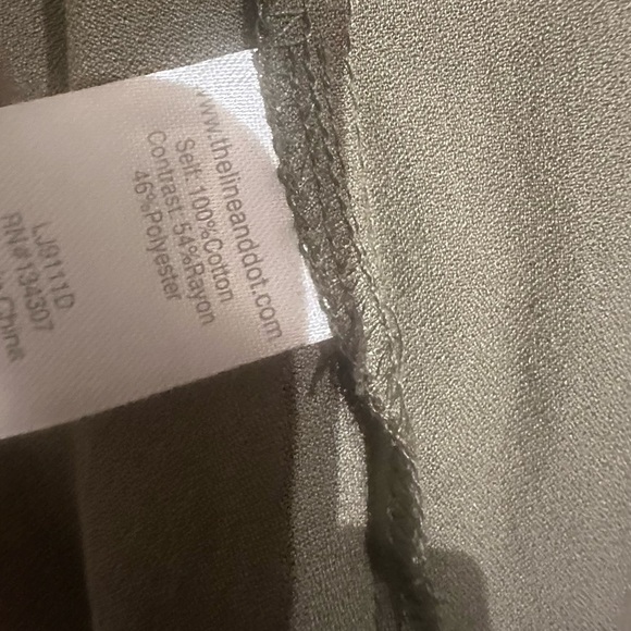 Line and Dot | Lightweight Long Coat in Olive Green size Medium - Picture 7 of 7